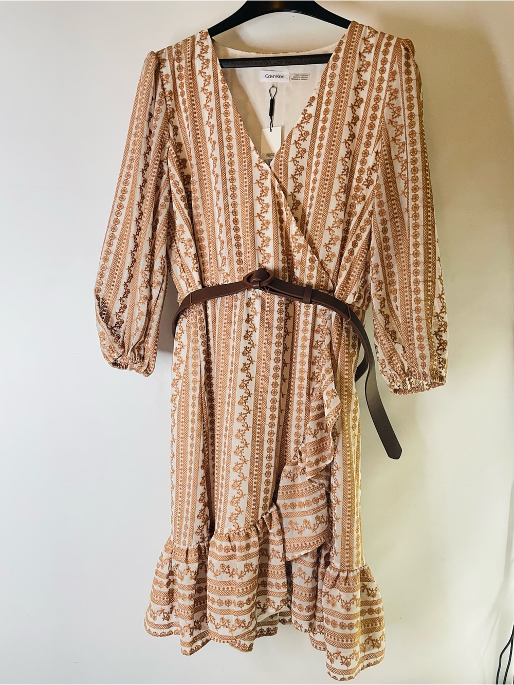 BNWT Calvin Klein Cream & Brown Printed Faux Wrap Midi Dress Ruffled Hem
